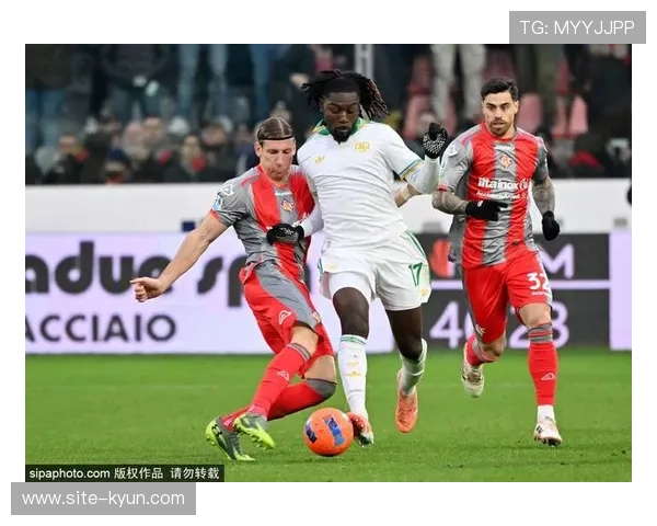 罗马vs科莫下半场僵局打破，苏莱助攻利马低射锁定胜局